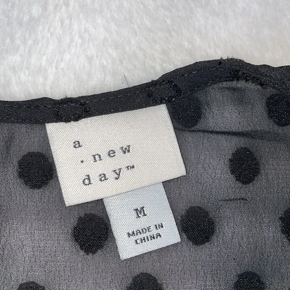 A New Day Metallic Crepe De Chine Blouse- M - Picture 3 of 5